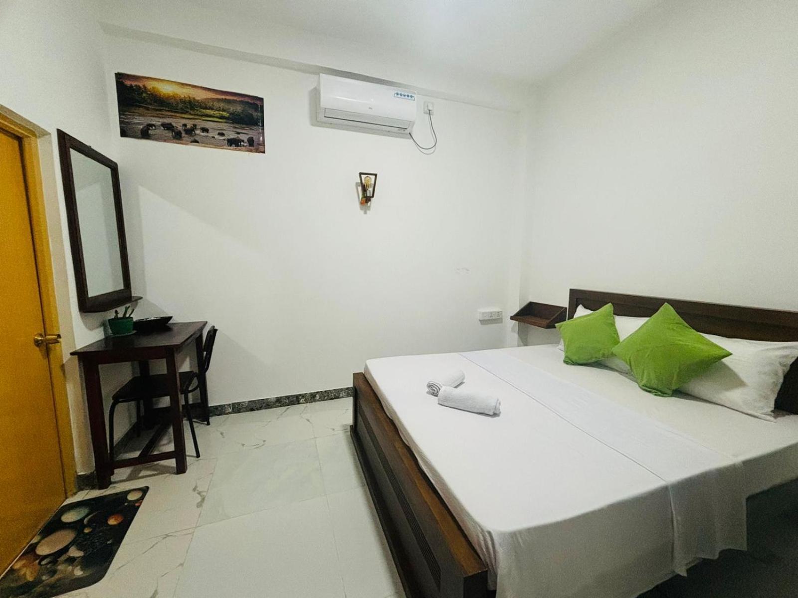 Jaya Villa - Near Airport Negombo Kültér fotó