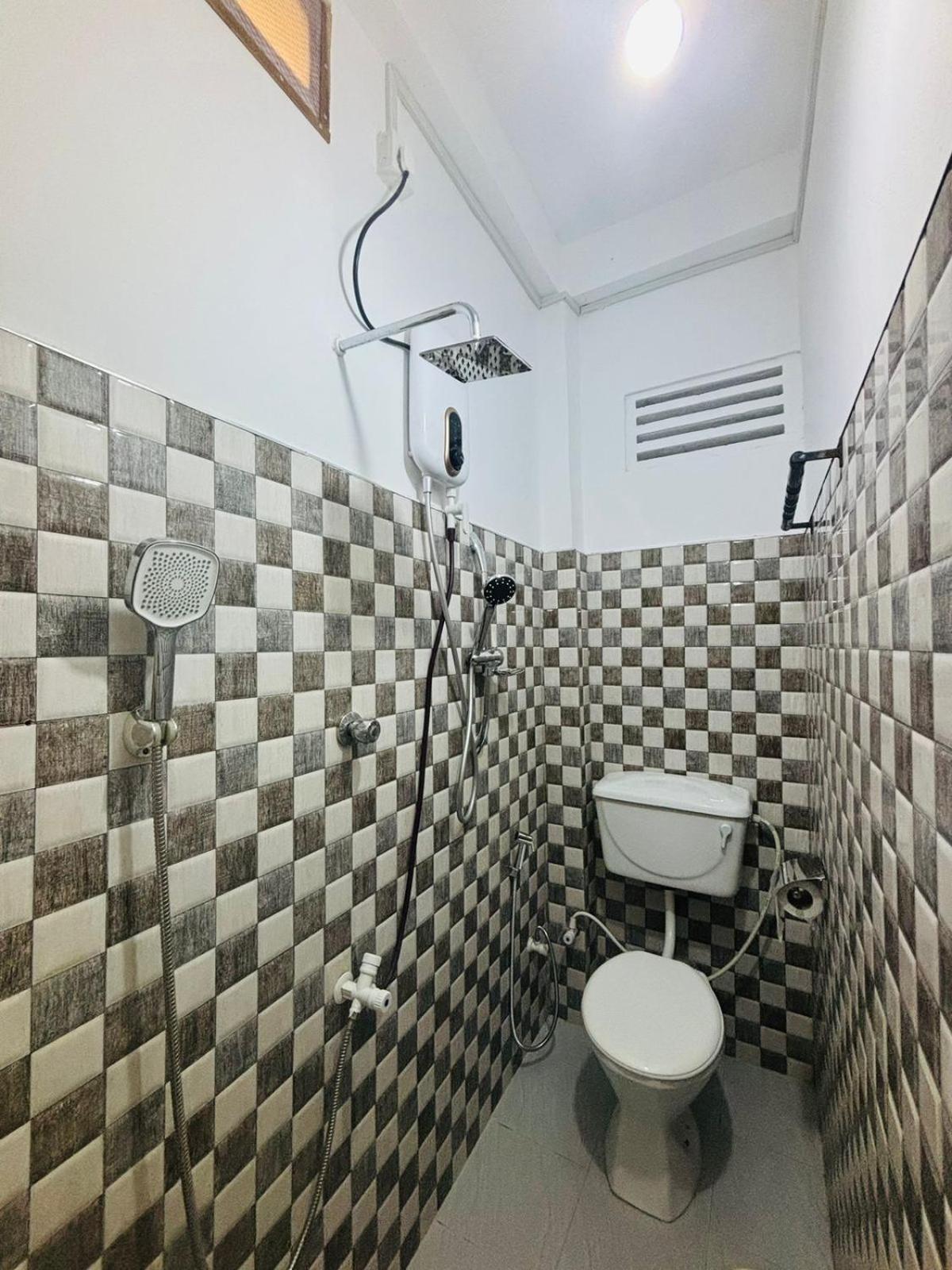 Jaya Villa - Near Airport Negombo Kültér fotó