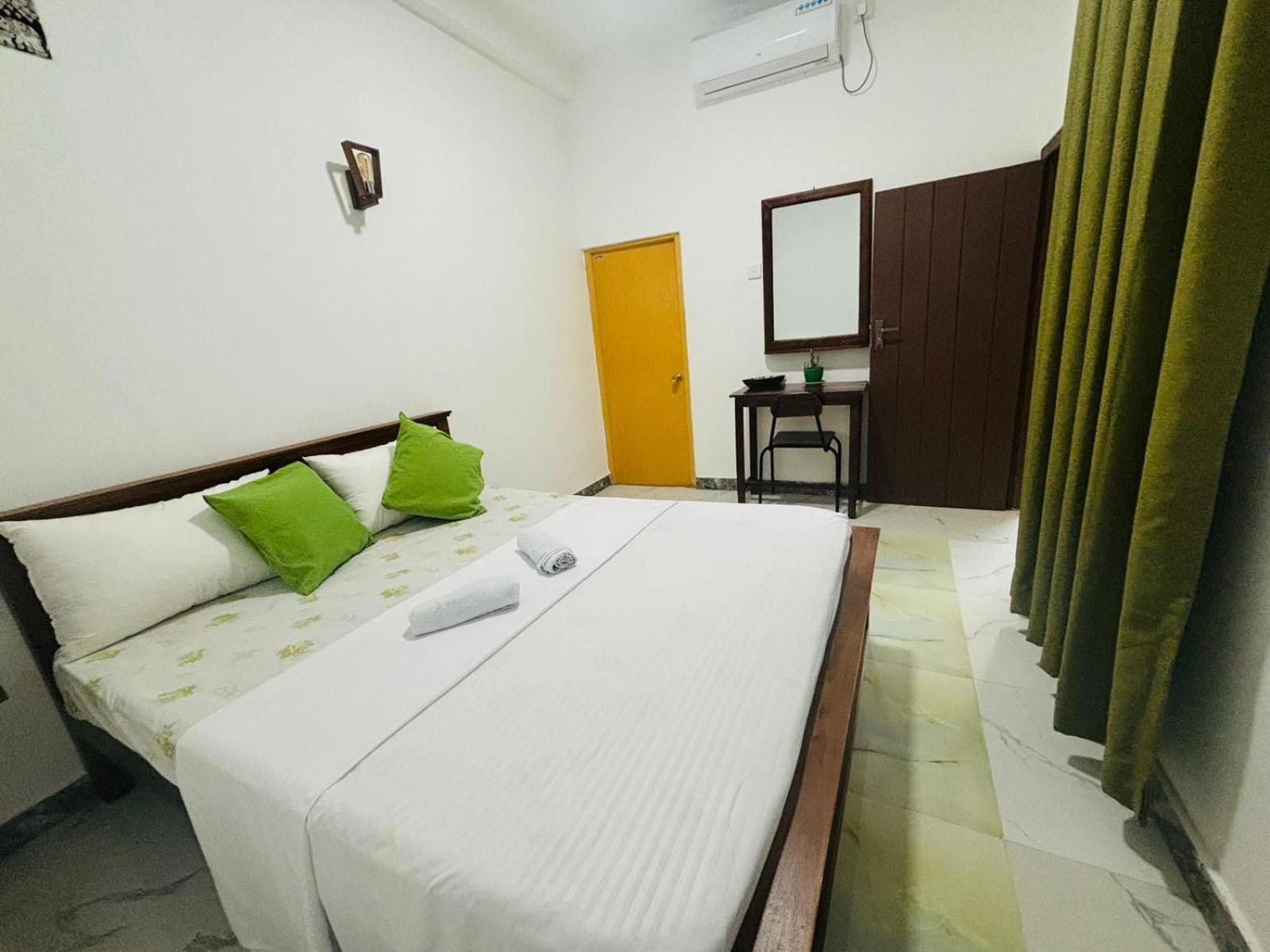 Jaya Villa - Near Airport Negombo Kültér fotó
