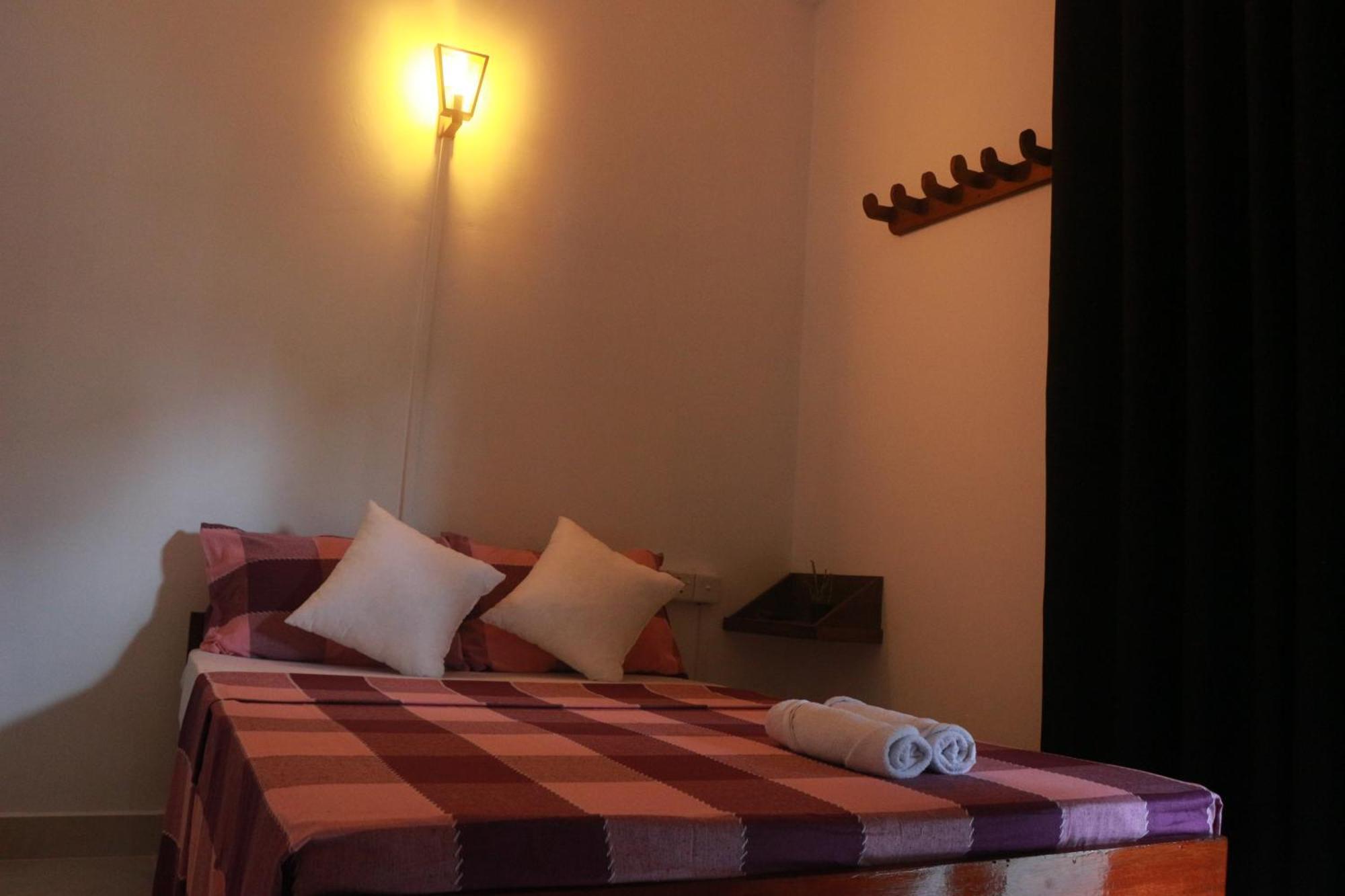 Jaya Villa - Near Airport Negombo Kültér fotó